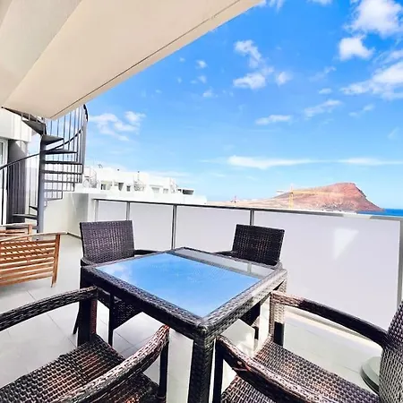 Sea View 2-bedrooms Apartment La Tejita