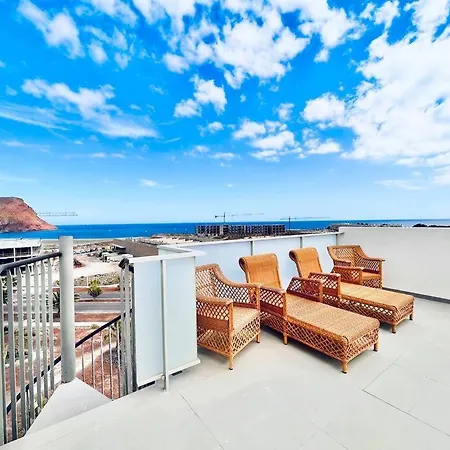 Sea View 2-bedrooms *